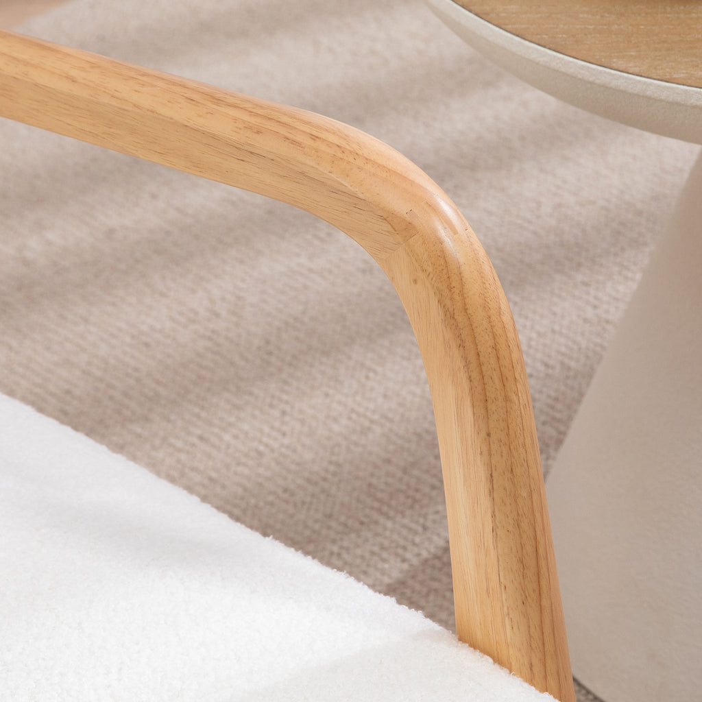 Fauteuil lounge - 3 coussins inclus - assise profonde - accoudoirs - structure bois hévéa - aspect velours crème
