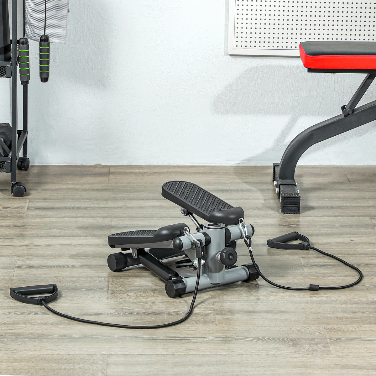 Mini stepper de fitness machine de step bandes de résistance, écran LCD et pédales antidérapantes 41x30,5x18,5cm gris