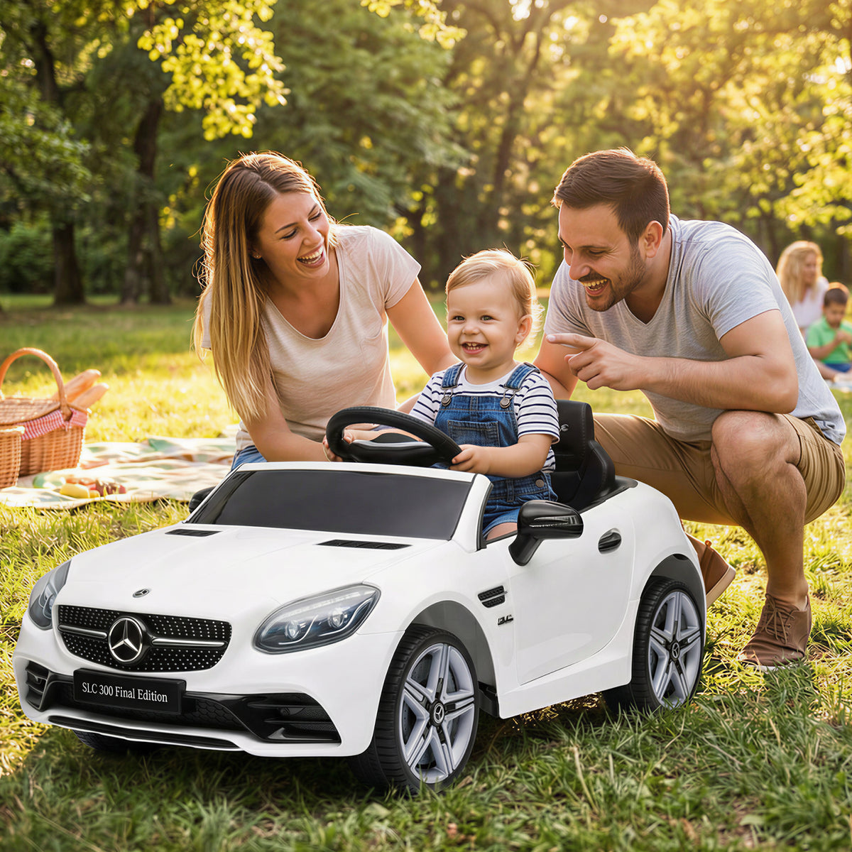 Voiture électrique enfants licence Mercedes SLC 300 12V V. Max. 5 Km/h effets sonores lumineux télécommande blanc