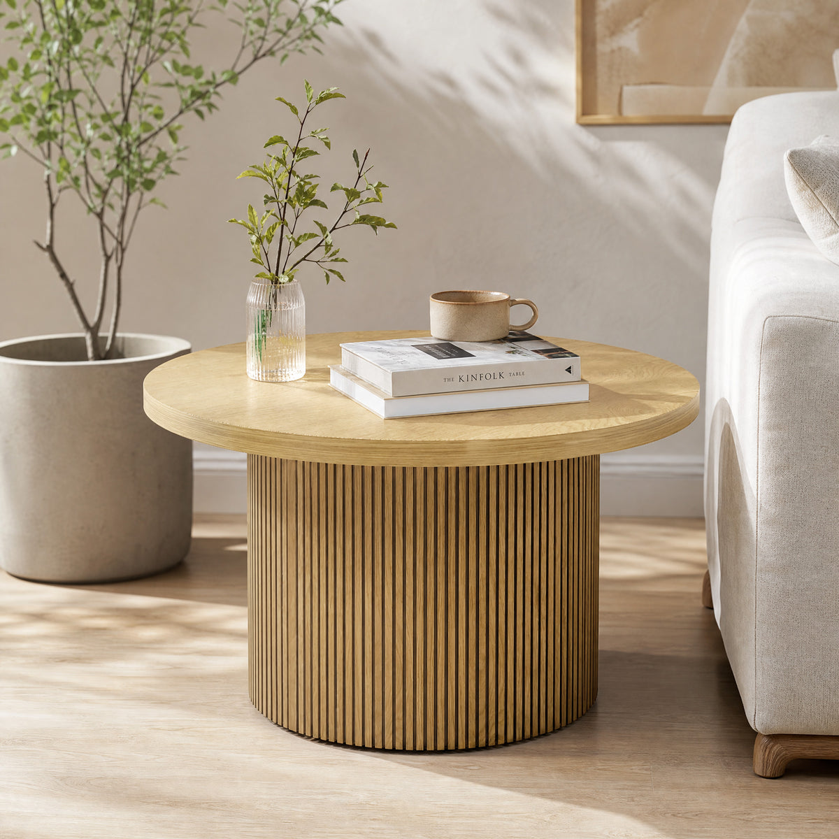 Table basse ronde en bois, table de salon avec piètement cannelé, style moderne, effet bois naturel